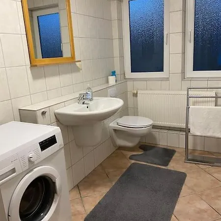 1 In Apartament *